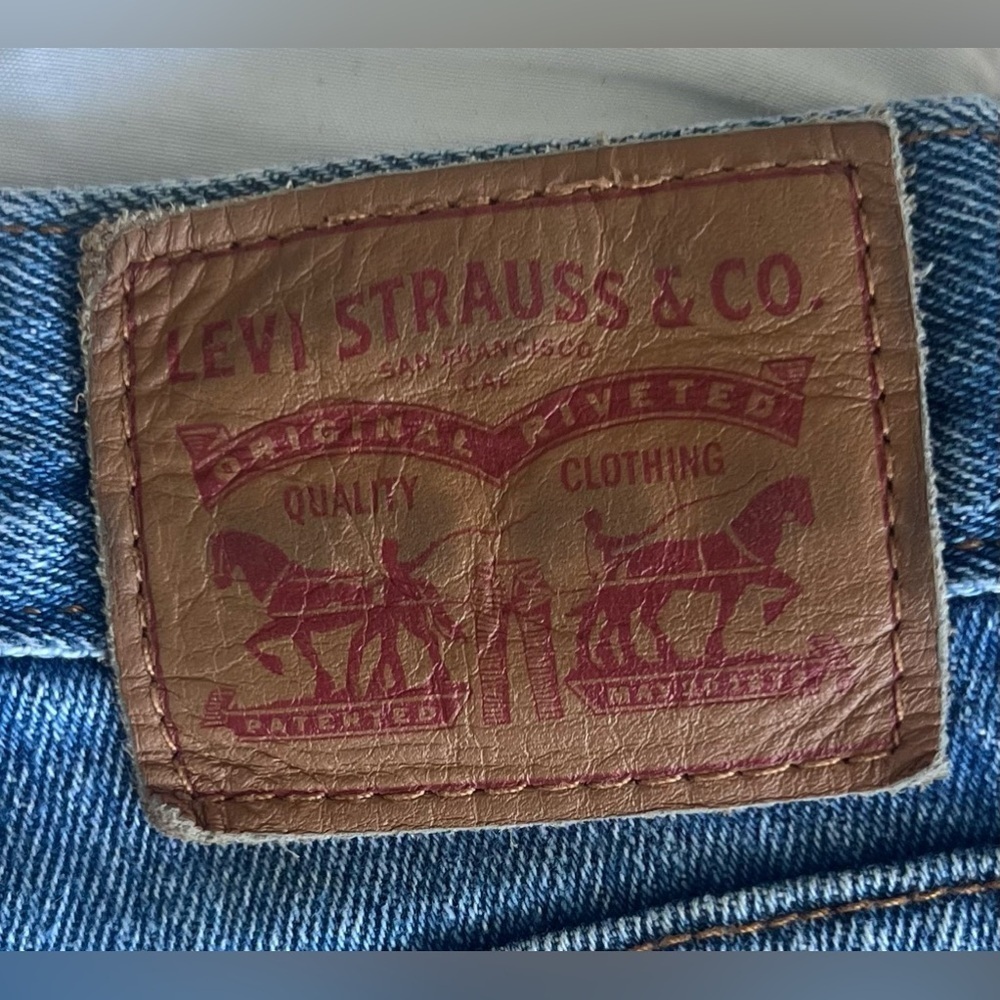 Levi’s White Oak Cone Button Fly Denim Jeans - Picture 9 of 16